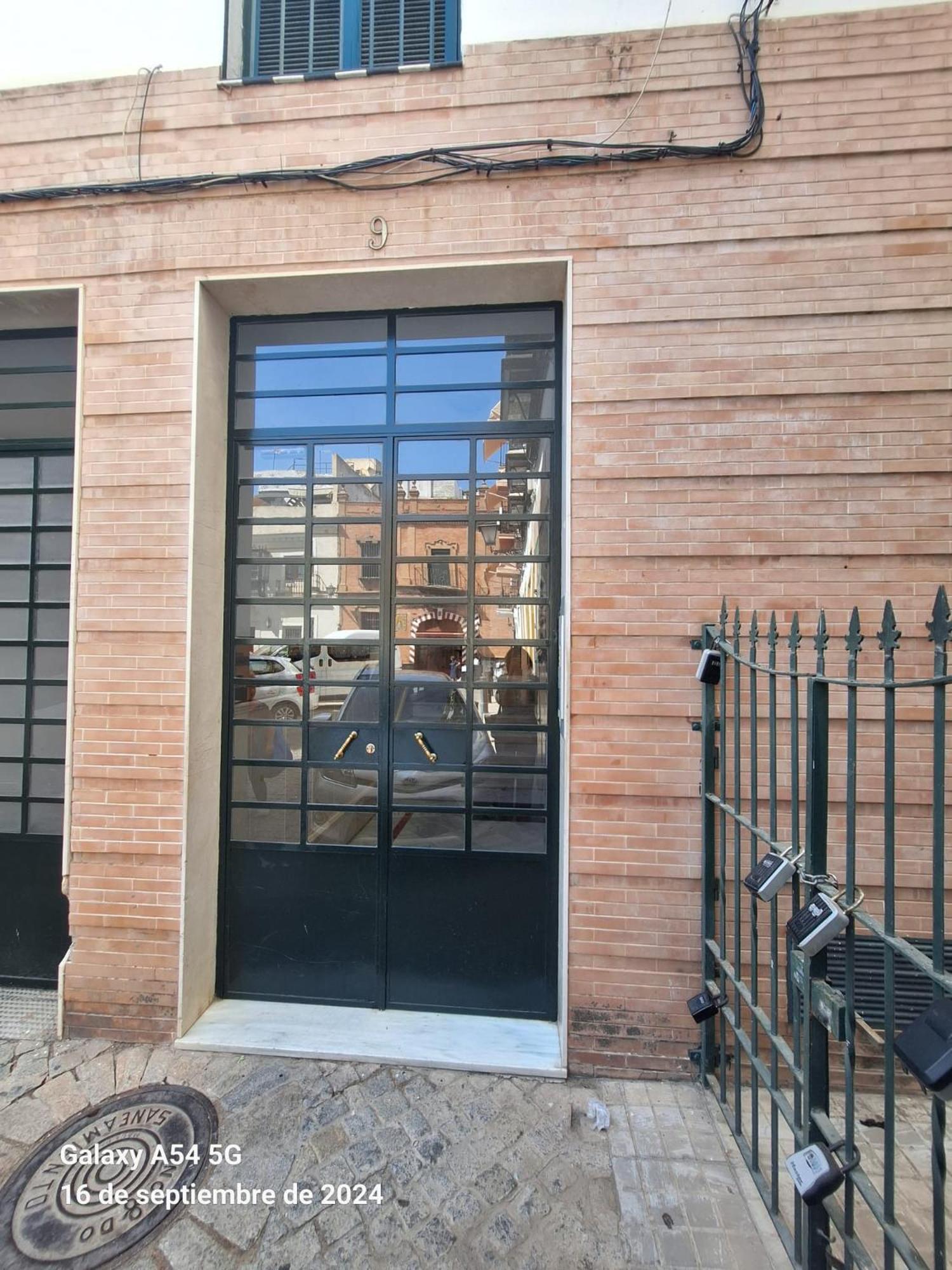 Apartamento En La Juderia De Sevilla Экстерьер фото
